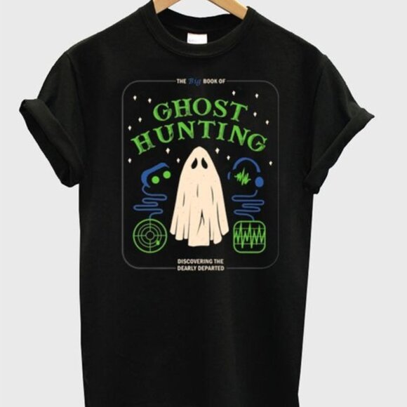 Ghost Hunting T-Shirt, Funny Halloween Graphics T-shirt - Picture 1 of 4